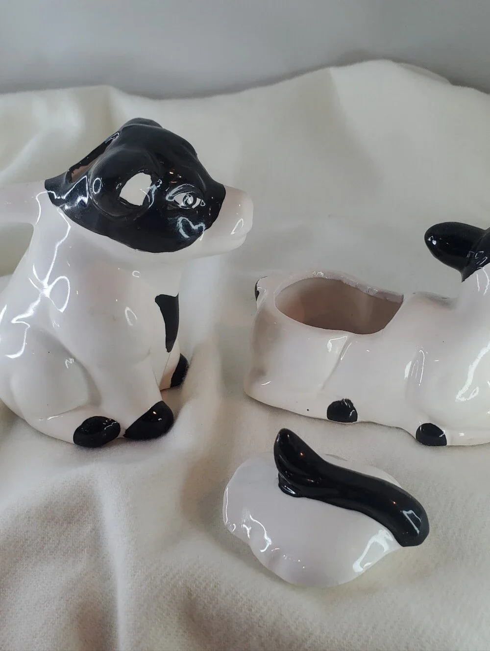 Vintage Jersey Cow Creamer & Suger Bowl. Great set for kitchen farm decor.